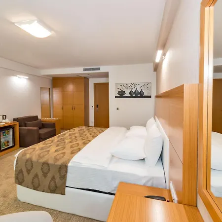 Palmiye Hotel Suites 4*