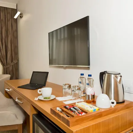 Palmiye Hotel Suites 4*